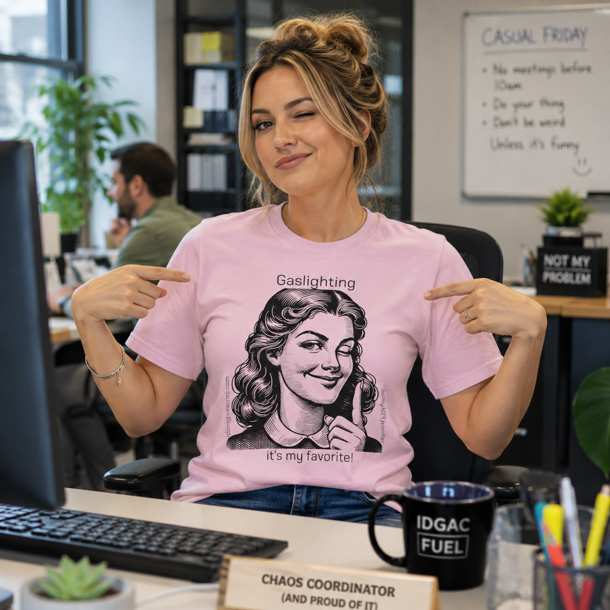And the Jennifer Award Goes To... | Gaslighting It's My Favorite! T-Shirt